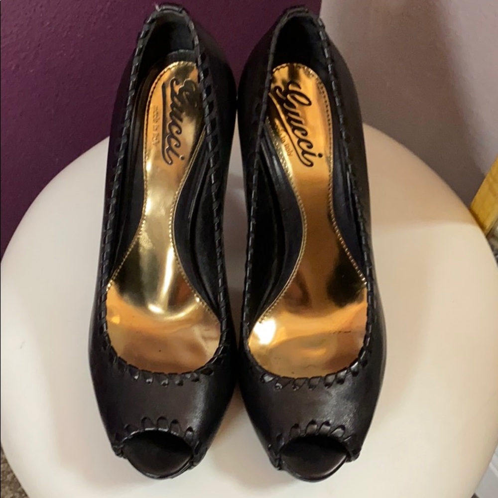 Gucci black peep toe pumps 37.5 EUC